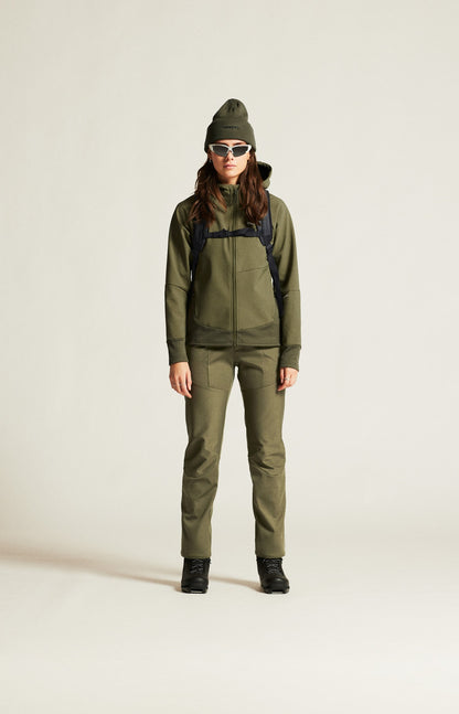 CRAFT ADV Backcountry Hybrid Jacket W Rift close-up